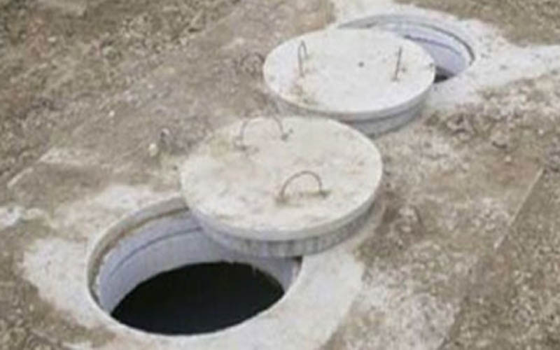 সেপটিক ট্যাংক যেন মৃত্যুফাঁদ