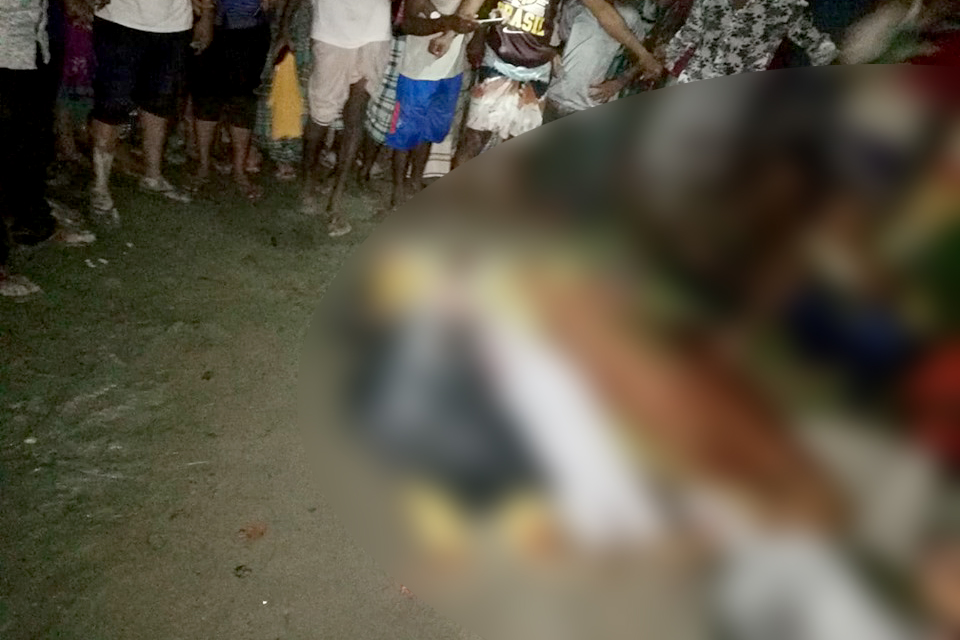 মাইক্রোবাসে ট্রেনের ধাক্কা: ছেলের মরদেহ দেখে বাবার মৃত্যু