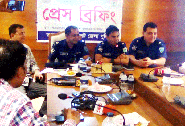<span style='color:#077D05;font-size:23px;'>প্রিয়া সাহার বক্তব্যের কারণে সিলেটের সম্প্রীতি যেনো নষ্ট না হয়</span> <br/> সংবাদ সম্মেলনে সিলেটের ভারপ্রাপ্ত পুলিশ সুপার