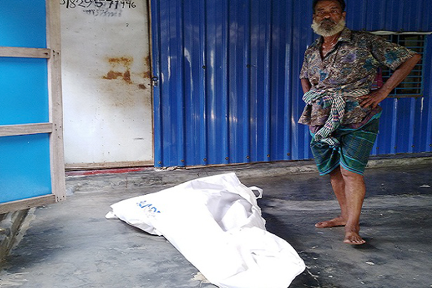 মসজিদের ভেতর থেকে ইমামের লাশ উদ্ধার