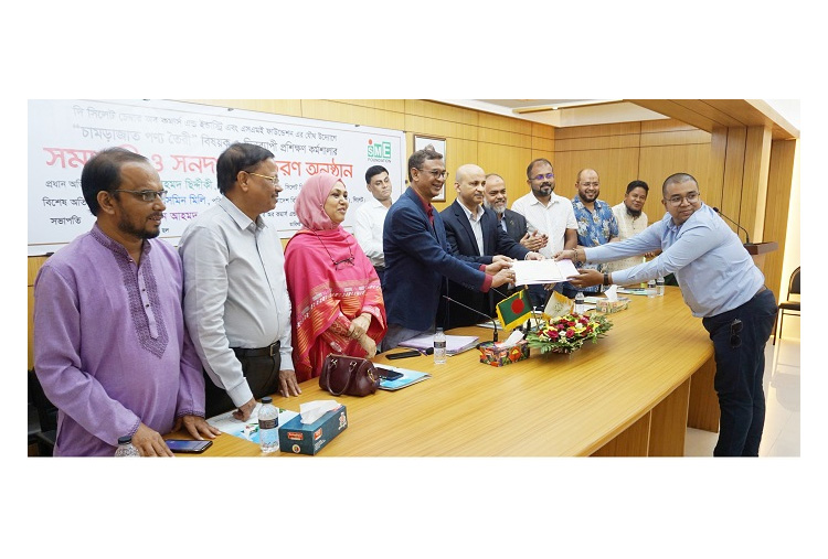 সরকার ব্যবসায়ীদের জন্য সুযোগ তৈরী করে দিবে : বিভাগীয় কমিশনার