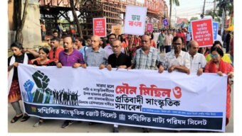 সারদা হলে হামলায় গ্রেপ্তার নেই, প্রতিবাদে রাস্তায় সংস্কৃতিকর্মীরা