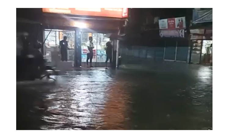শনিবার রাতে সিলেটে তিন ঘণ্টায় ঝরলো রেকর্ড ২২০ মিমি বৃষ্টি