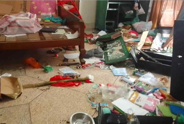 দক্ষিণ সুনামগঞ্জে যুক্তরাজ্য প্রবাসী ছাত্রলীগ নেতার বাড়ীতে জামায়াত-শিবির ও বিএনপির হামলা, লুটপাট