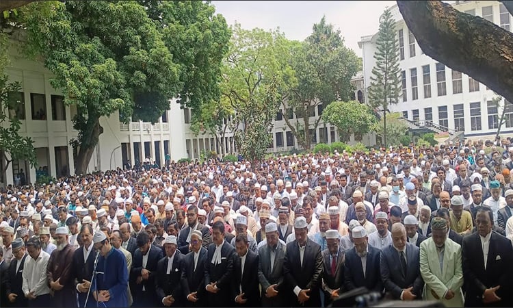 সুপ্রিম কোর্টের ইনার গার্ডেনে ব্যারিস্টার আব্দুর রাজ্জাকের জানাজা অনুষ্ঠিত