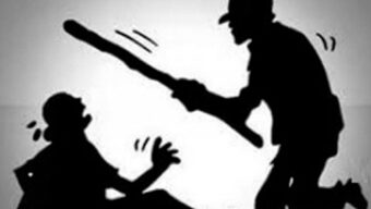 রাজধানীতে কেনাকাটা করতে গিয়ে হামলার শিকার এক নারী