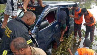 প্রবাসীকে নিয়ে বিমানবন্দর থেকে ফেরার পথে একই পরিবারের ৭ জন নিহত