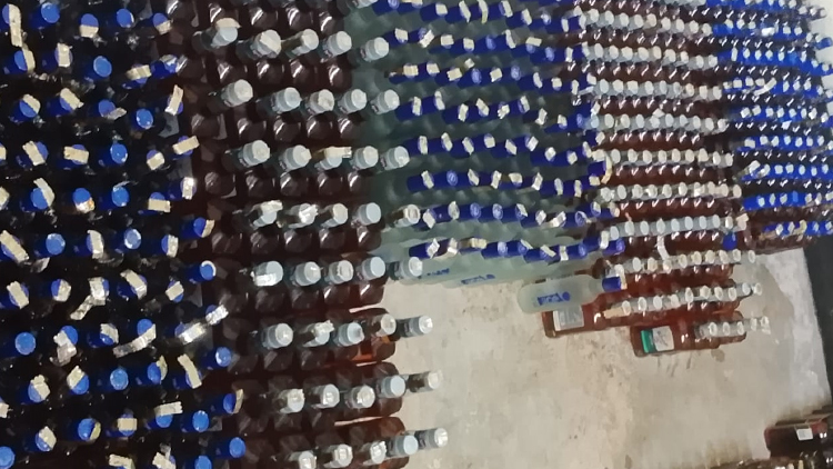 কোম্পানীগঞ্জে ৭৯৪ বোতল ভারতীয় মদ উদ্ধার