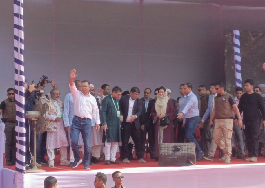 দেশের ভেতরে কিছু মহল ষড়যন্ত্র শুরু করেছে: সিলেটে তারেক রহমান