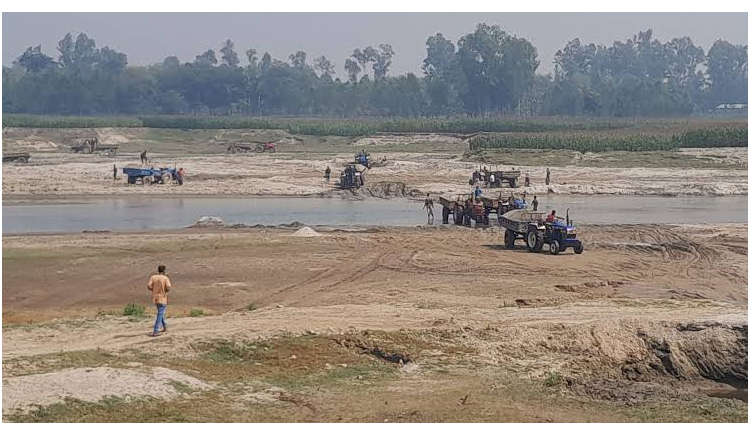 চাঁদপুরের বালু খেঁকো সেলিম খানের সাম্রাজ্য এখন তার ভাই হাফিজ খানের দখলে : আতংকে সাধারণ মানুষ