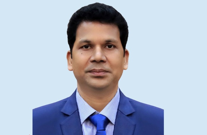 বিমানবন্দর থেকে ফিরে গেলেন সিলেটের নতুন ডিসি, যোগদান নিয়ে অনিশ্চয়তা